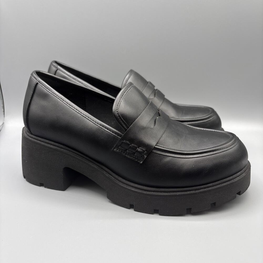 Torrid Chunky Lug Sole Penny Loafers Size 10 WW Wide Black Faux Leather Academia - Picture 3 of 10